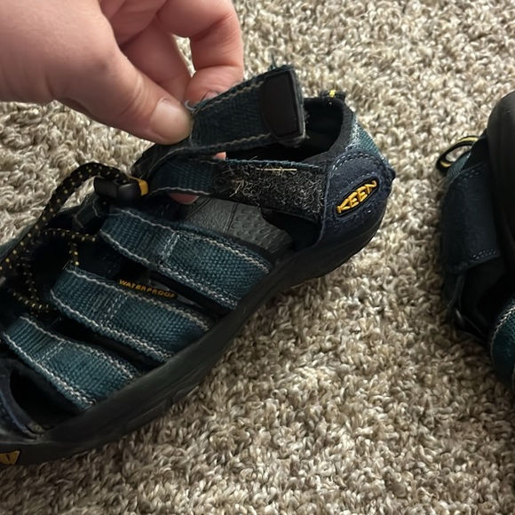Keen big Kids' Newport H2 teal and black outdoor sandal size 2 - Picture 8 of 14